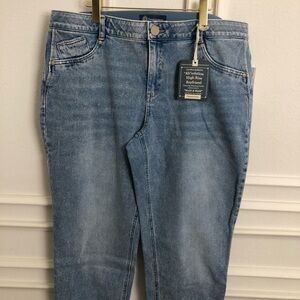 Democracy Women's Boyfriend Jeans - Light Blue